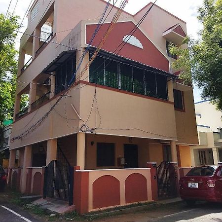 Aashritha Wedding Stay Tiruchirappalli Exterior foto