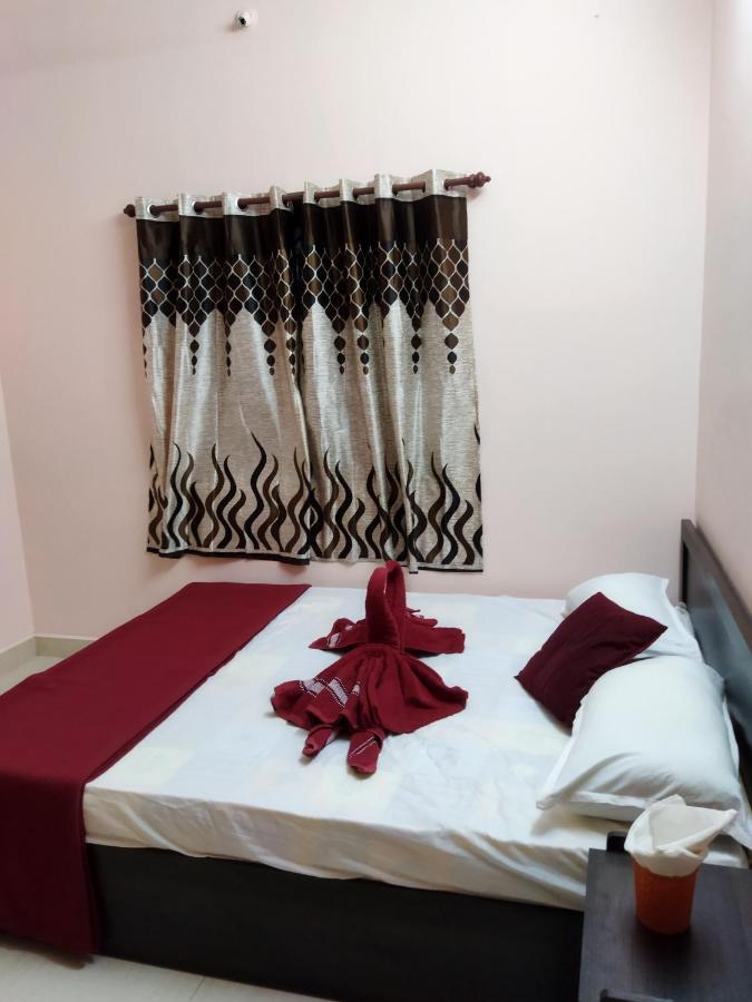 Aashritha Wedding Stay Tiruchirappalli Exterior foto